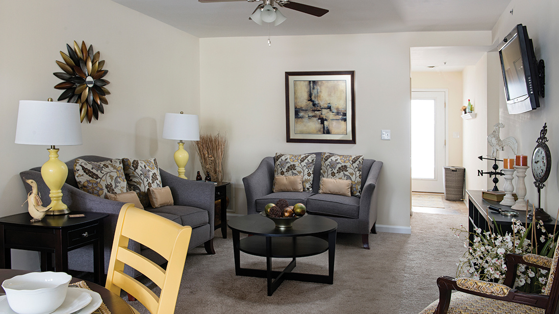 PSL_GlenMeadows_LivingRoom_B-1