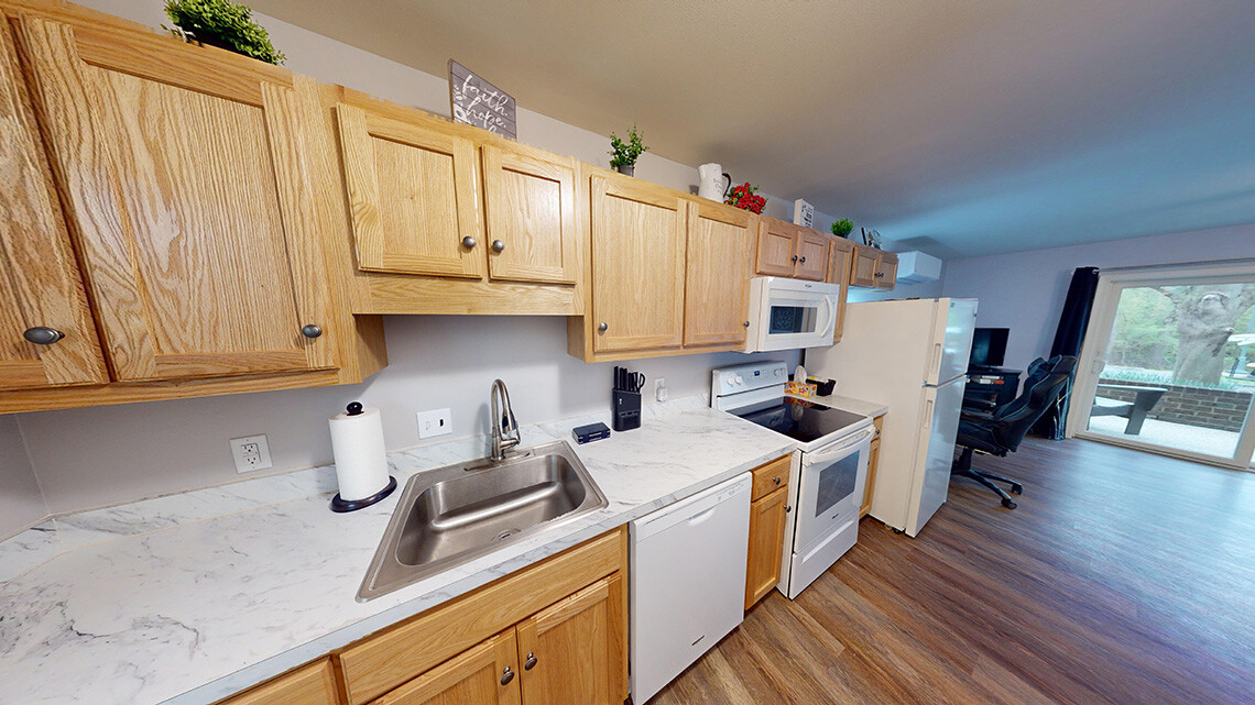 York-Studio-Apt-Green-Hall-04182024_122143