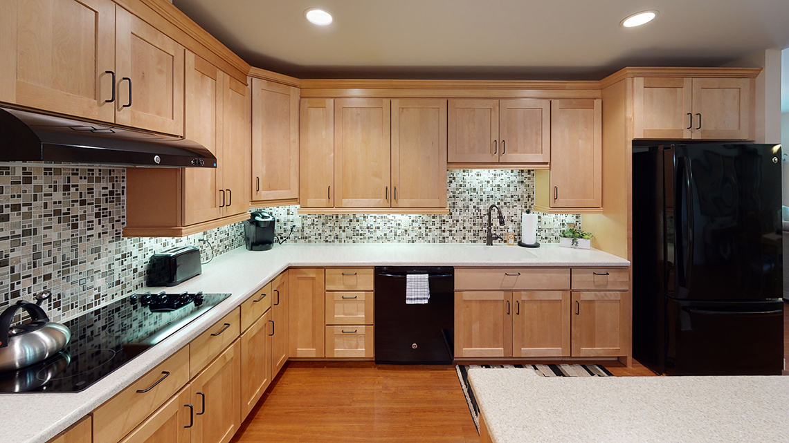Dalia-Northwood-Gardens-at-Kirkland-Village-Kitchen-1