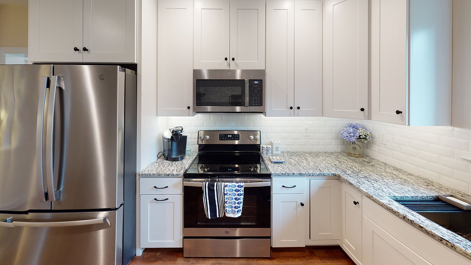 Avonlea-Deluxe-Ware-Presbyterian-Village-Kitchen-1