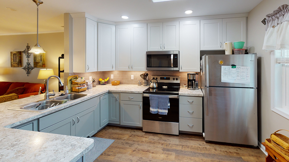 Bradford-with-Sunroom-Westminster-Village-Dover-Kitchen-1