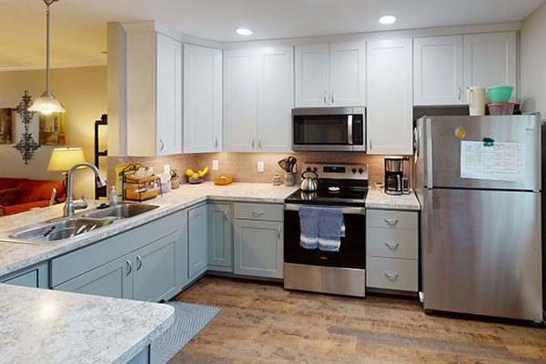 Bradford-with-Sunroom-Westminster-Village-Dover-Kitchen
