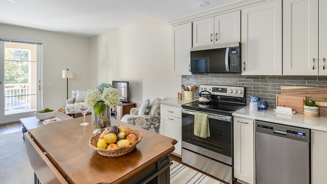 Kirkland Village Apt._2326