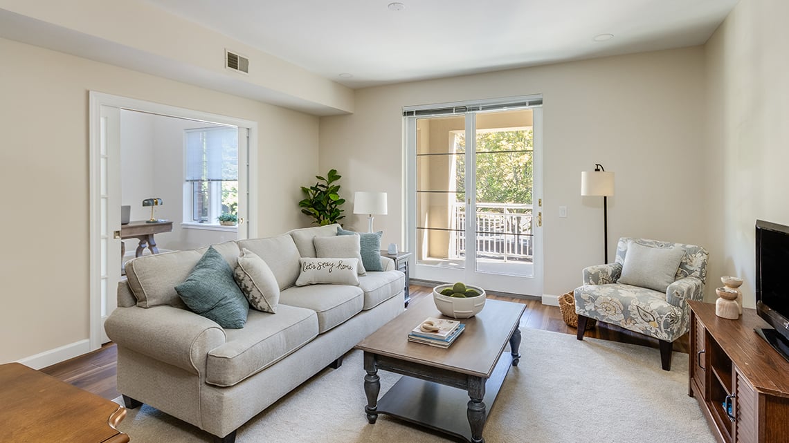 Kirkland Village Apt._2359
