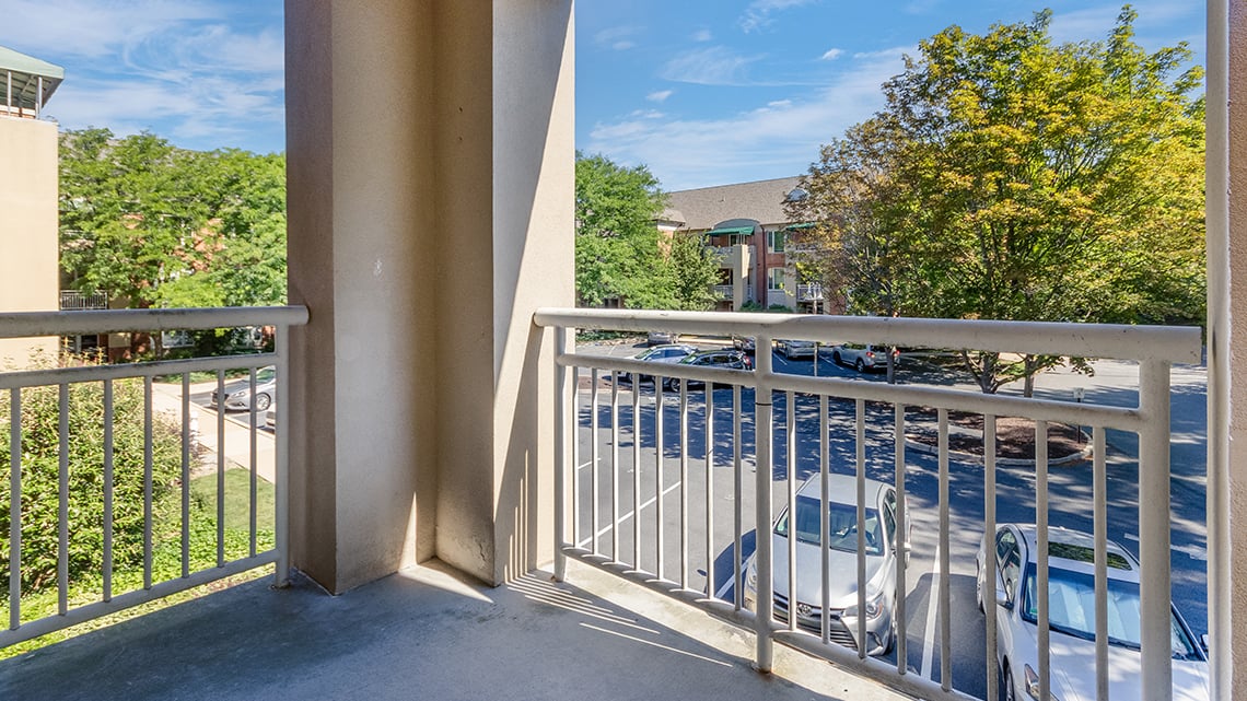 Kirkland Village Apt._2413