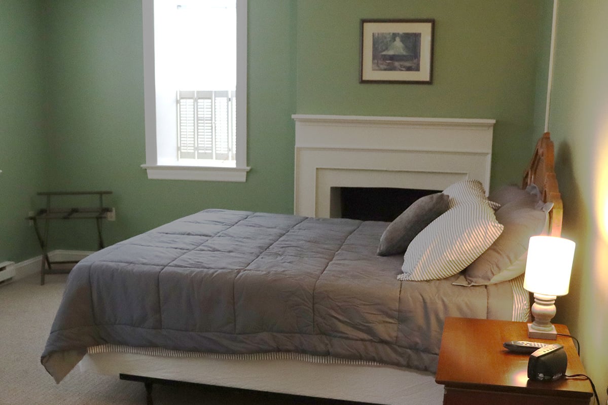 Stone House BEDROOM 2-1