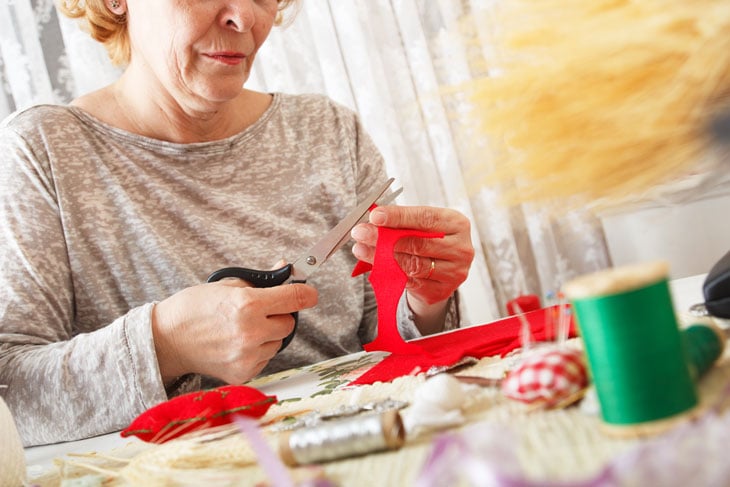 senior-indoor-activities-during-isolation