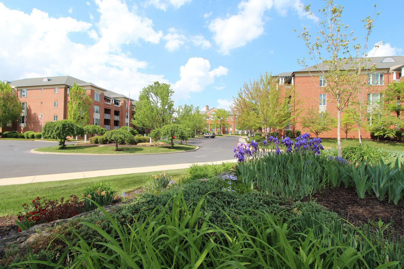 Apartments Residential Living Kirkland Village