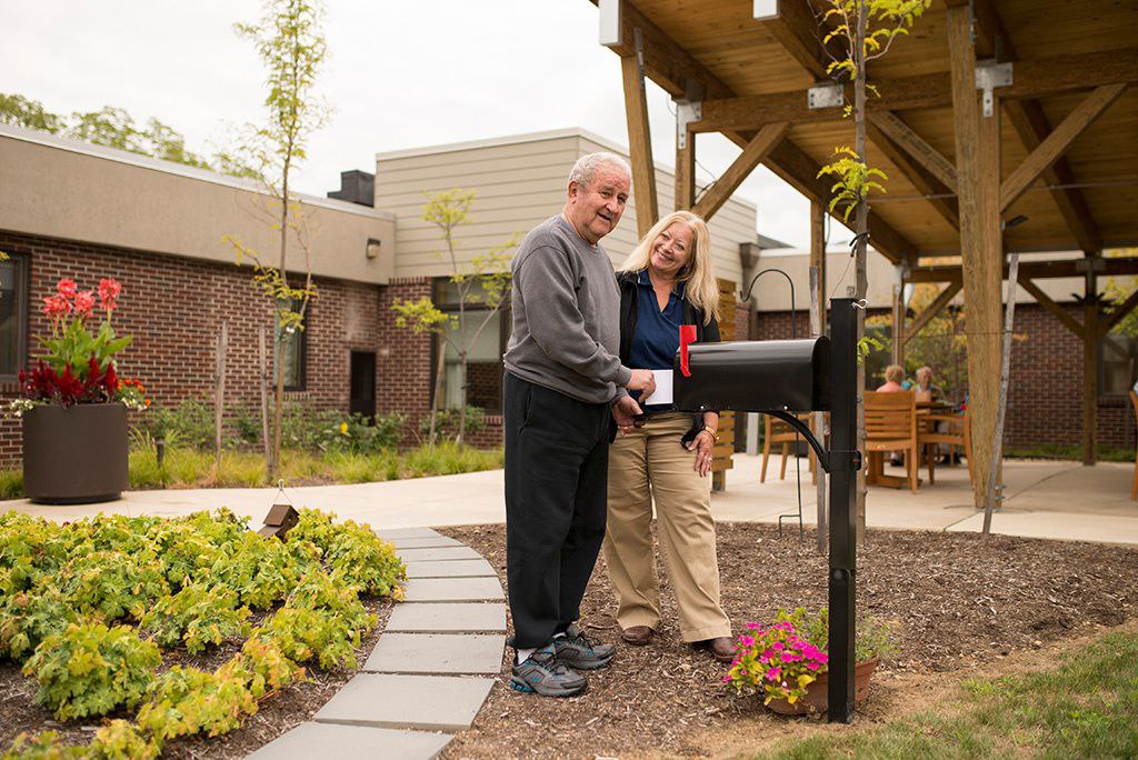 How Outdoor Therapeutic Spaces Increase Quality of Life for Seniors