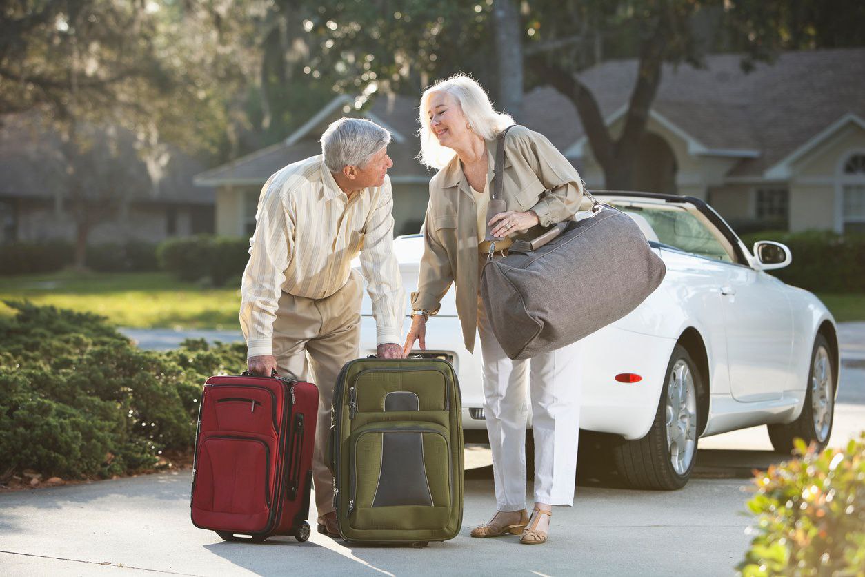 do seniors travel free on weekends